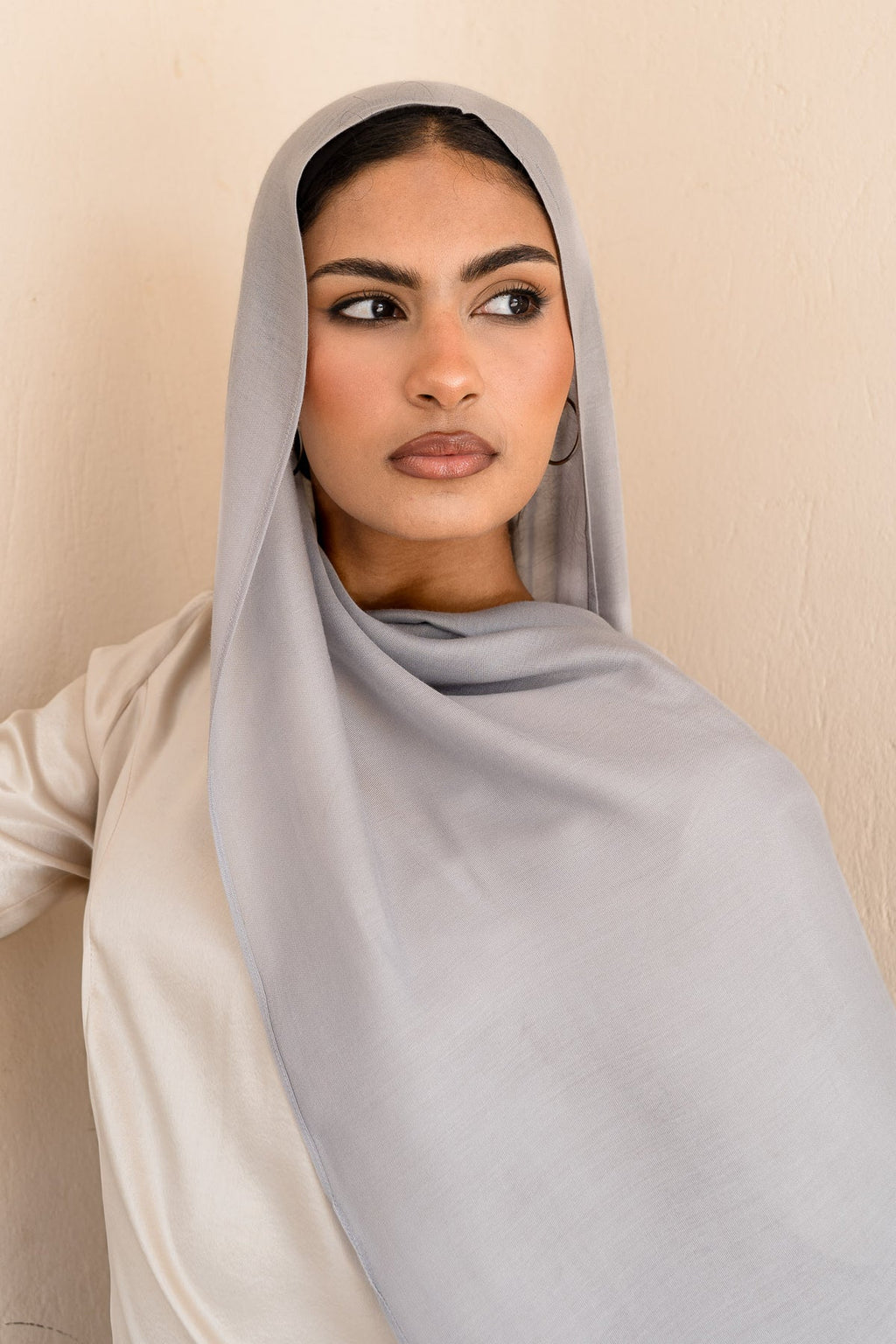 Vela light grey